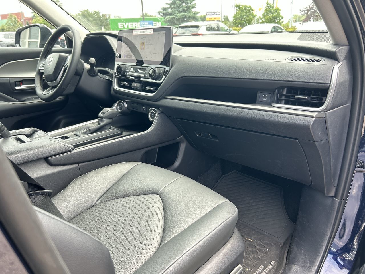 2025 Toyota GRAND HIGHLANDER HYB in Bolton, Ontario