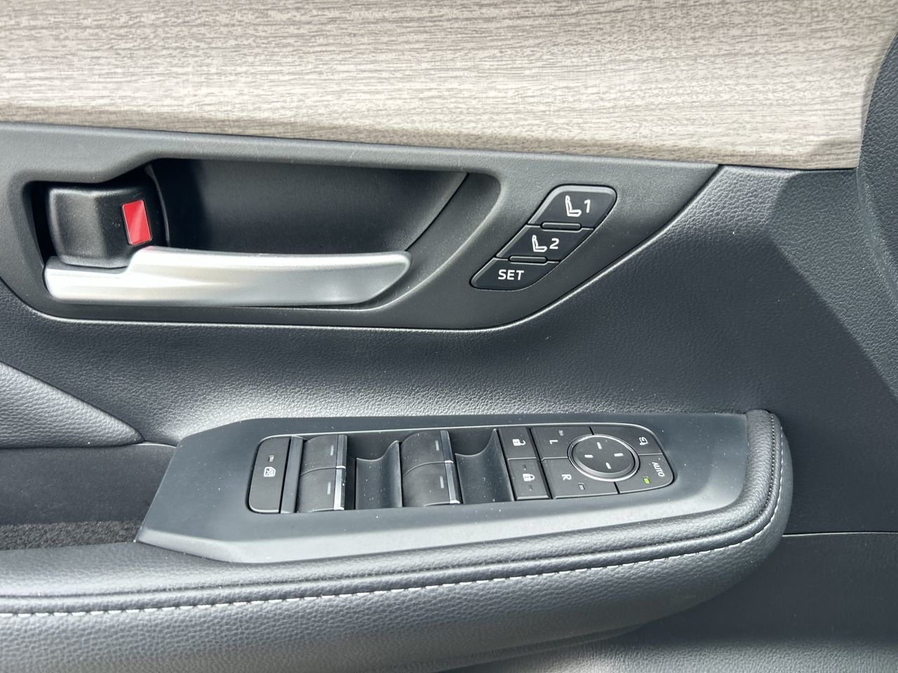 Toyota GRAND HIGHLANDER HYBRID  2024 à Bolton, Ontario