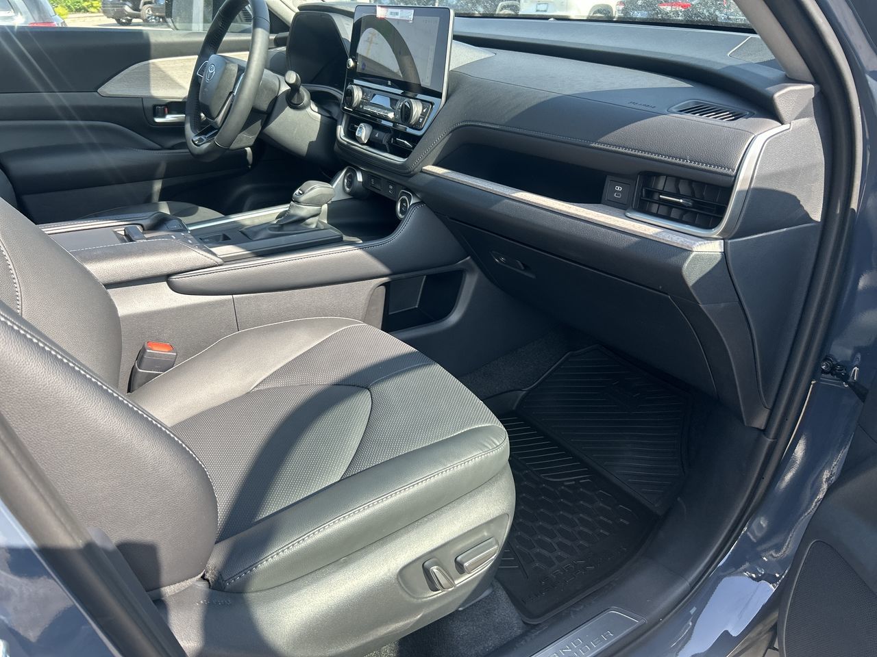 Toyota GRAND HIGHLANDER HYBRID  2024 à Bolton, Ontario