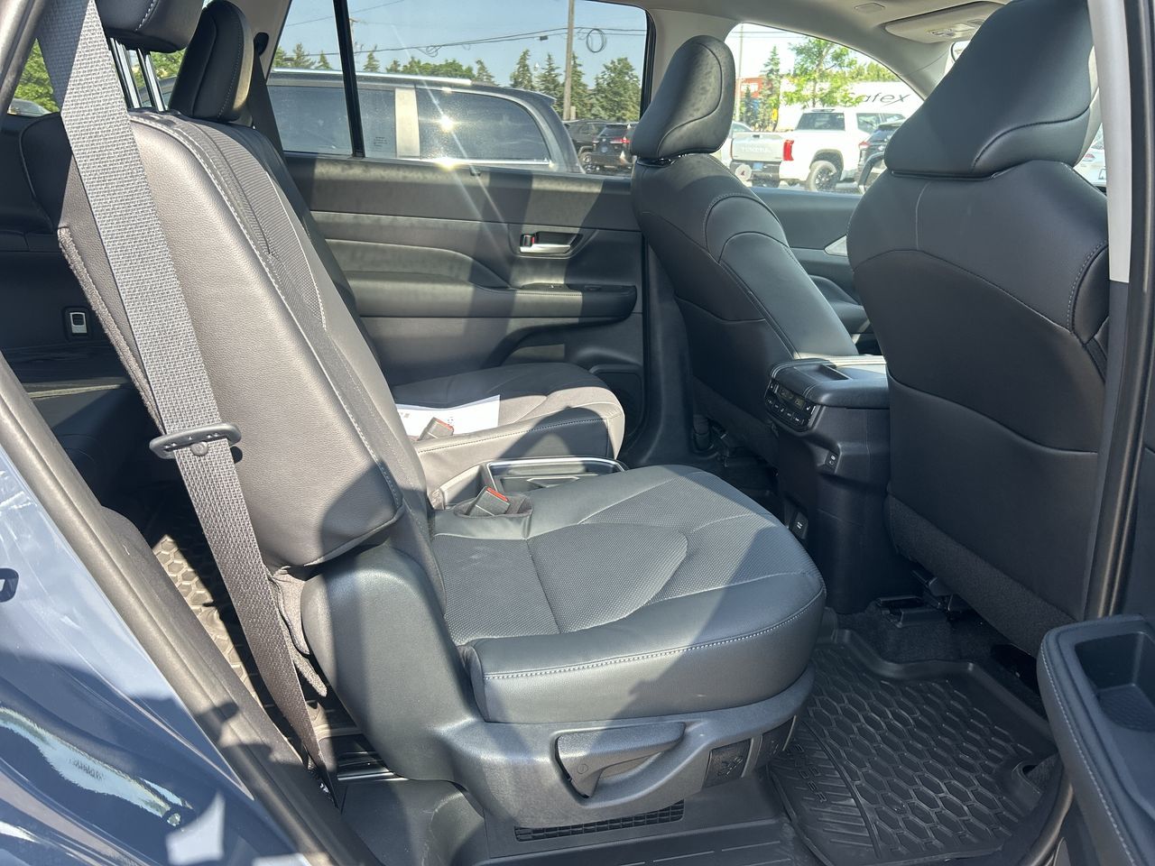 Toyota GRAND HIGHLANDER HYBRID  2024 à Bolton, Ontario