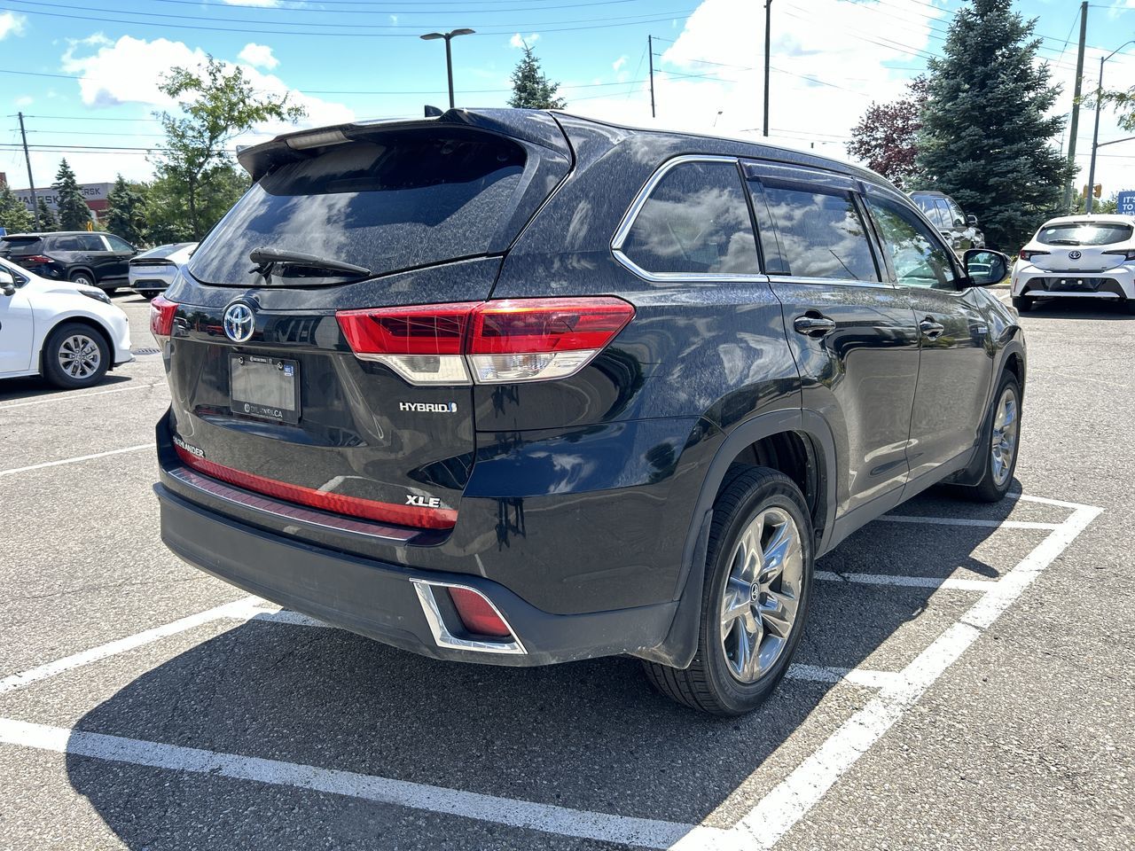 2019 Toyota Highlander hybrid in Bolton, Ontario