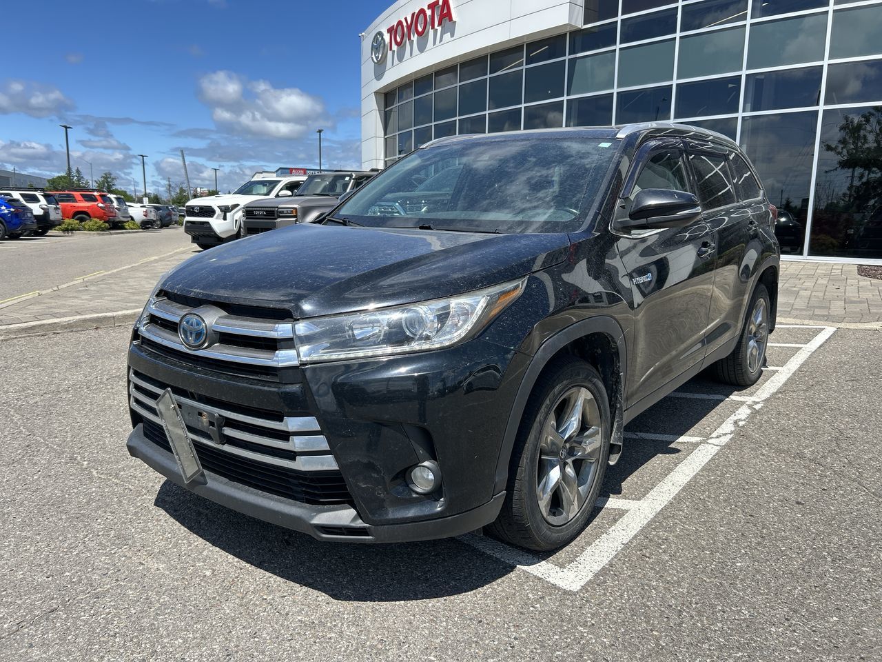 2019 Toyota Highlander hybrid in Bolton, Ontario