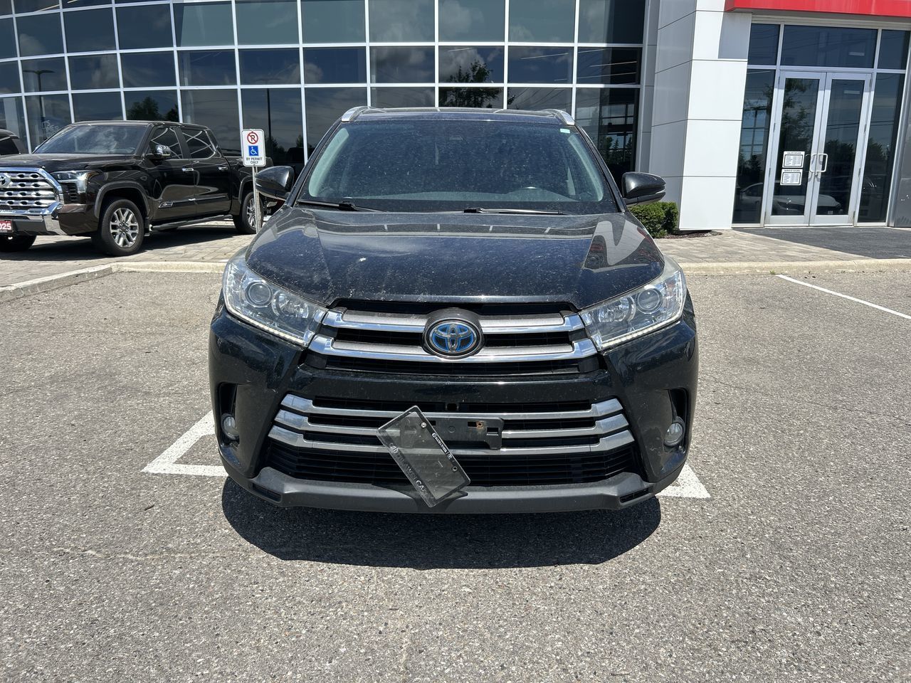 2019 Toyota Highlander hybrid in Bolton, Ontario