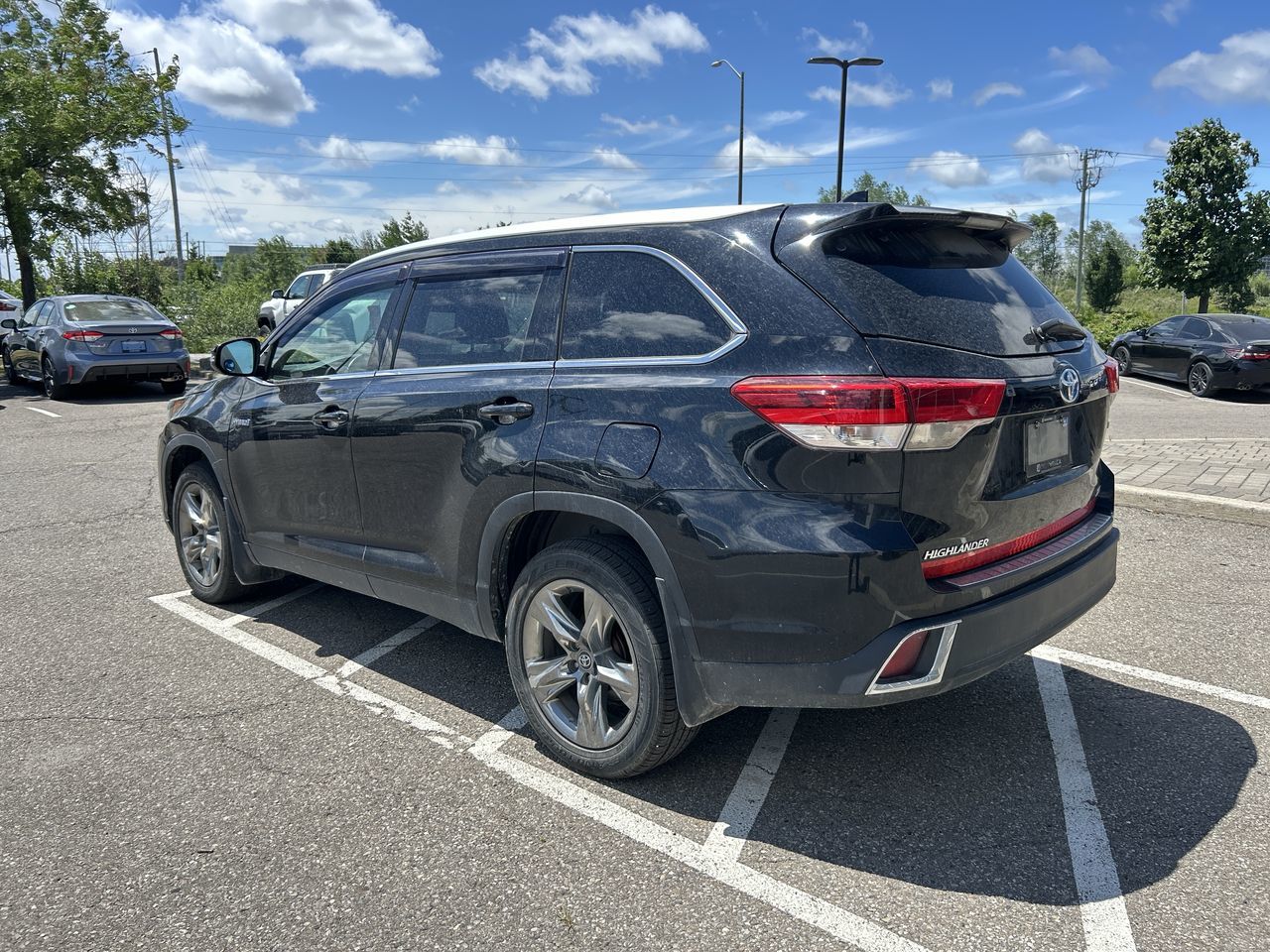 2019 Toyota Highlander hybrid in Bolton, Ontario