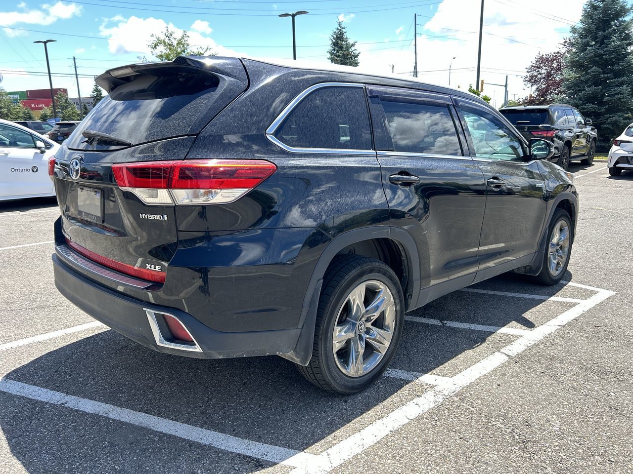 2019 Toyota Highlander hybrid in Bolton, Ontario