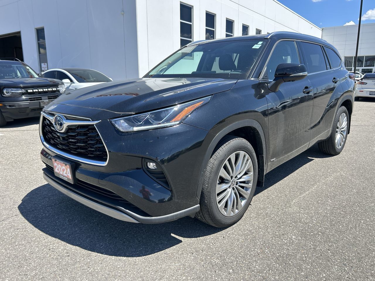 2024 Toyota Highlander hybrid in Bolton, Ontario