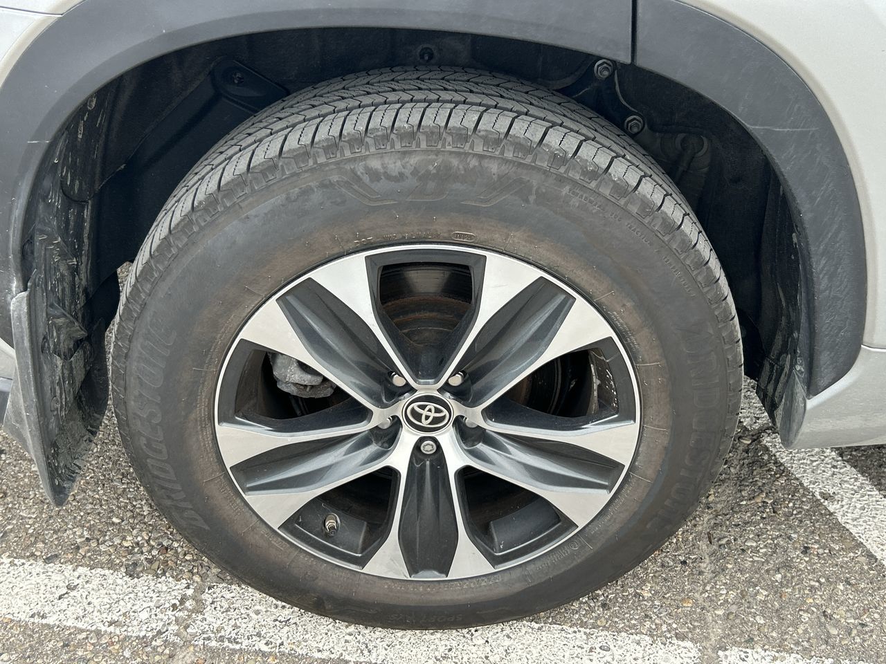 2024 Toyota Highlander hybrid in Bolton, Ontario