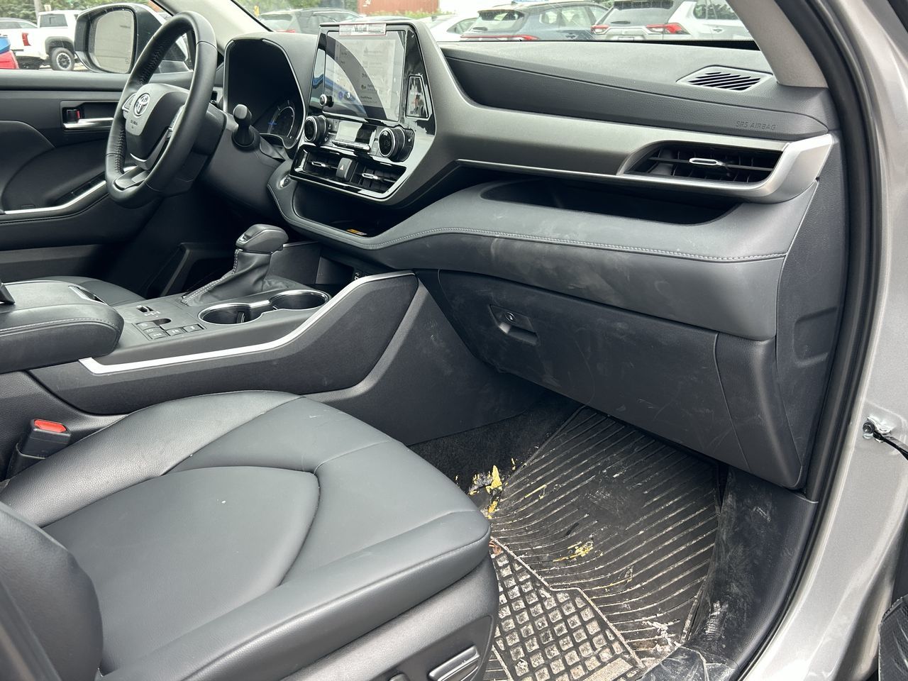 2024 Toyota Highlander hybrid in Bolton, Ontario