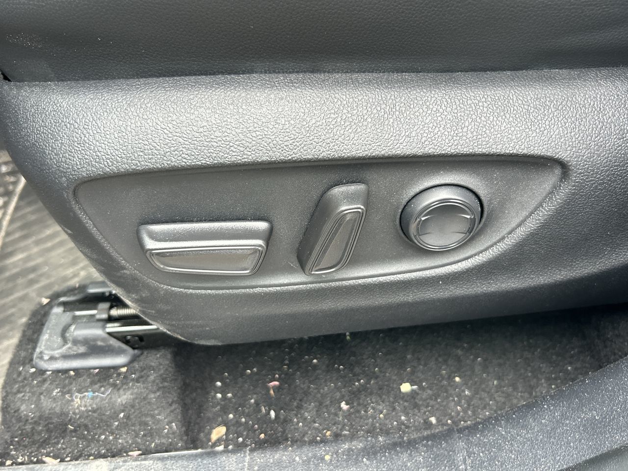 2024 Toyota Highlander hybrid in Bolton, Ontario