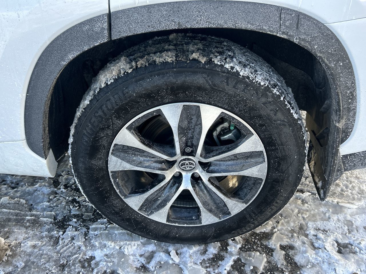 2024 Toyota Highlander Hybrid