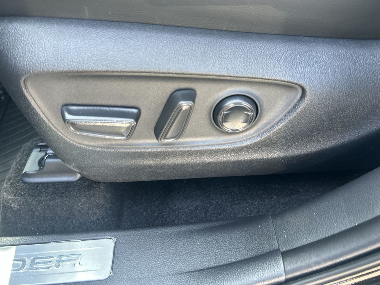 Toyota Highlander hybrid  2025 à Bolton, Ontario