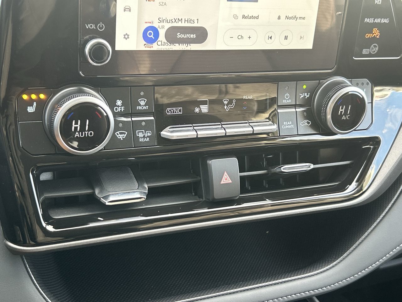 2025 Toyota Highlander Hybrid