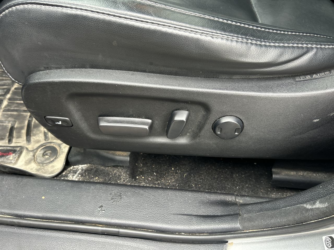 2018 Toyota Highlander in Bolton, Ontario