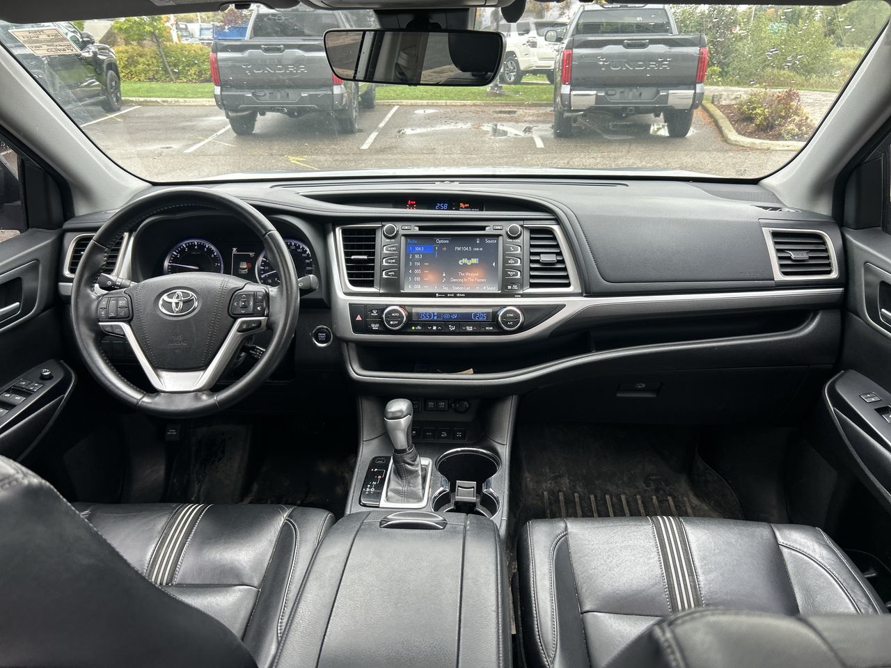 2018 Toyota Highlander in Bolton, Ontario