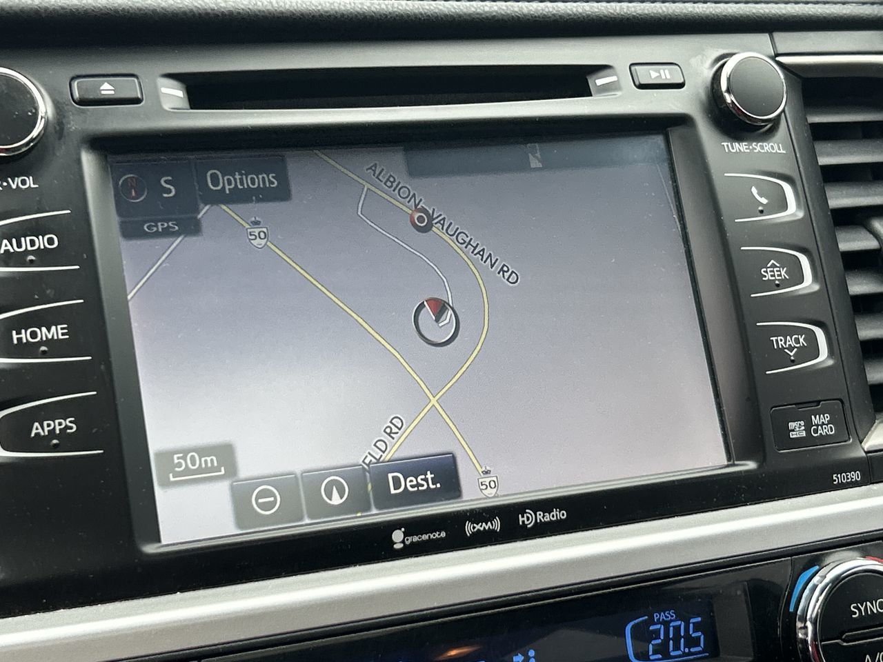 2018 Toyota Highlander in Bolton, Ontario