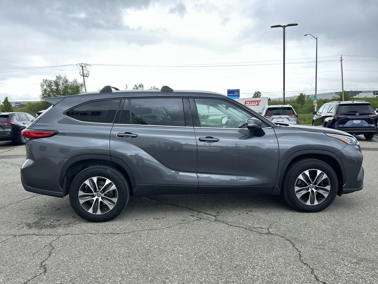 2021 Toyota Highlander in Bolton, Ontario