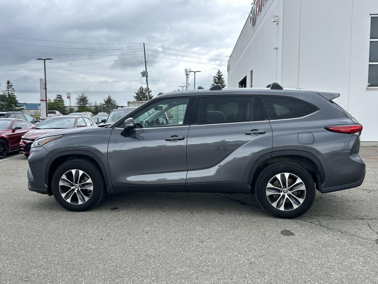 2021 Toyota Highlander in Bolton, Ontario