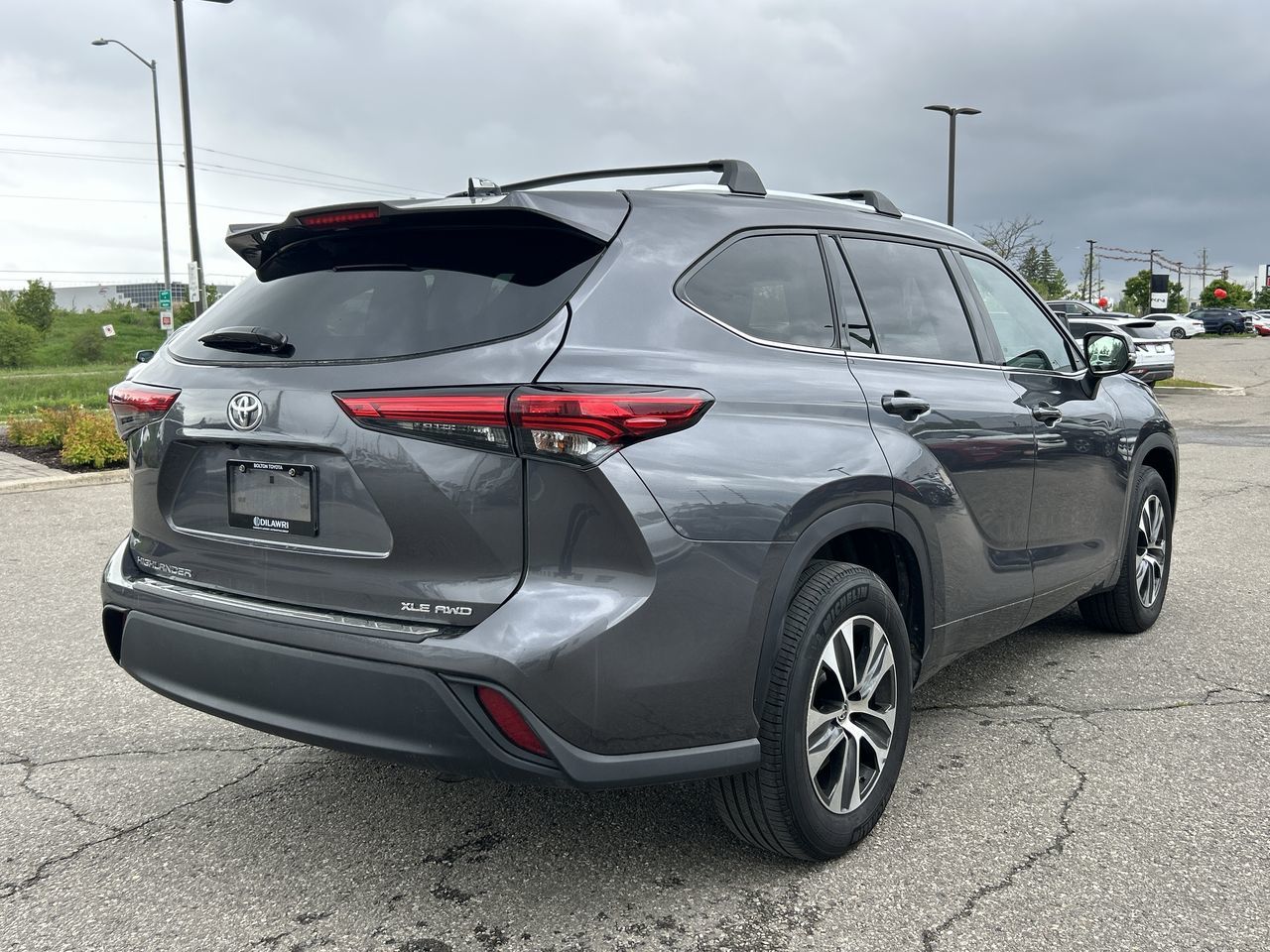 2021 Toyota Highlander in Bolton, Ontario