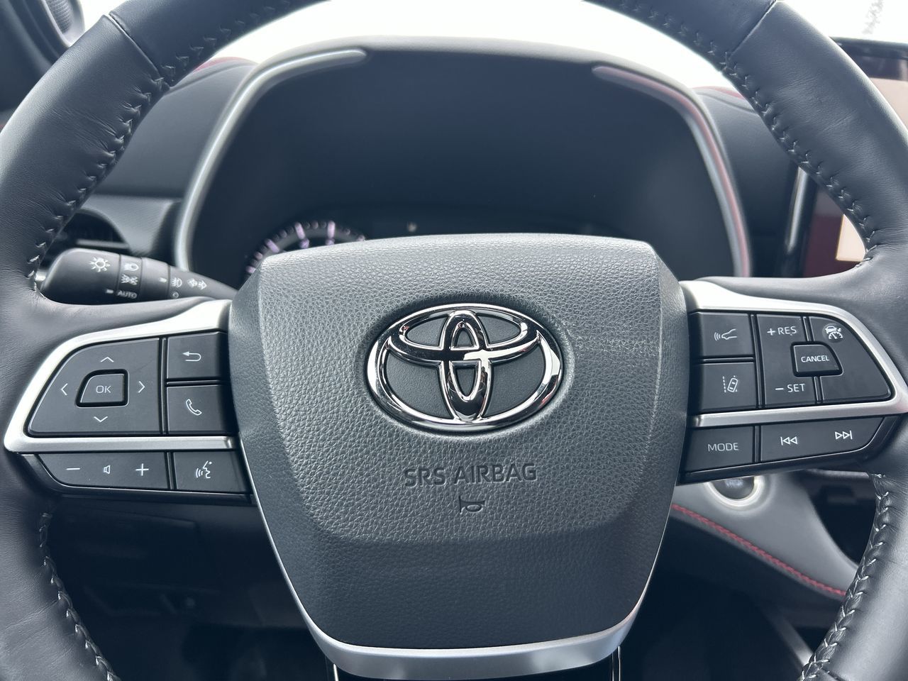 Toyota Highlander  2024 à Bolton, Ontario