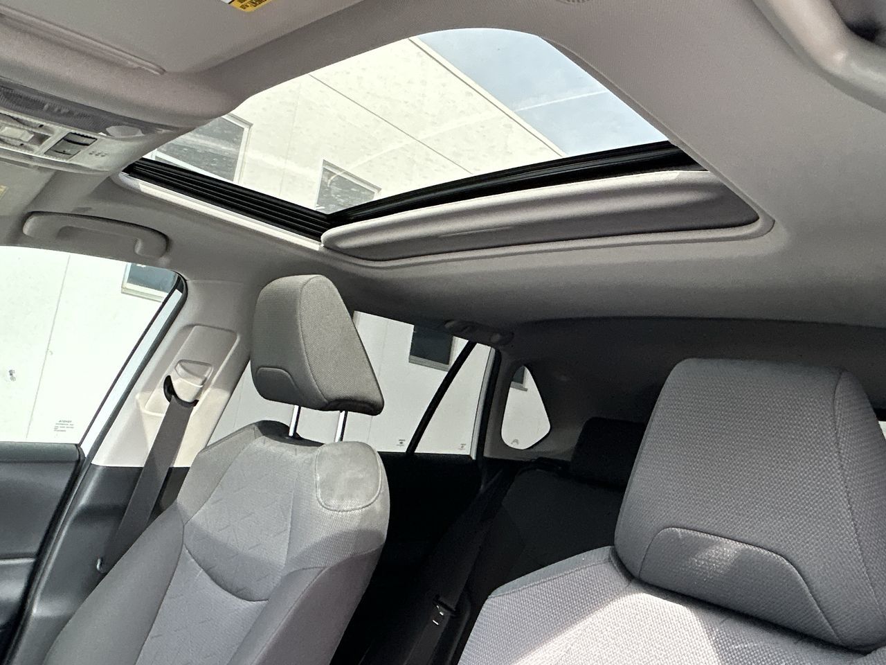 Toyota RAV4 Hybrid  2024 à Bolton, Ontario