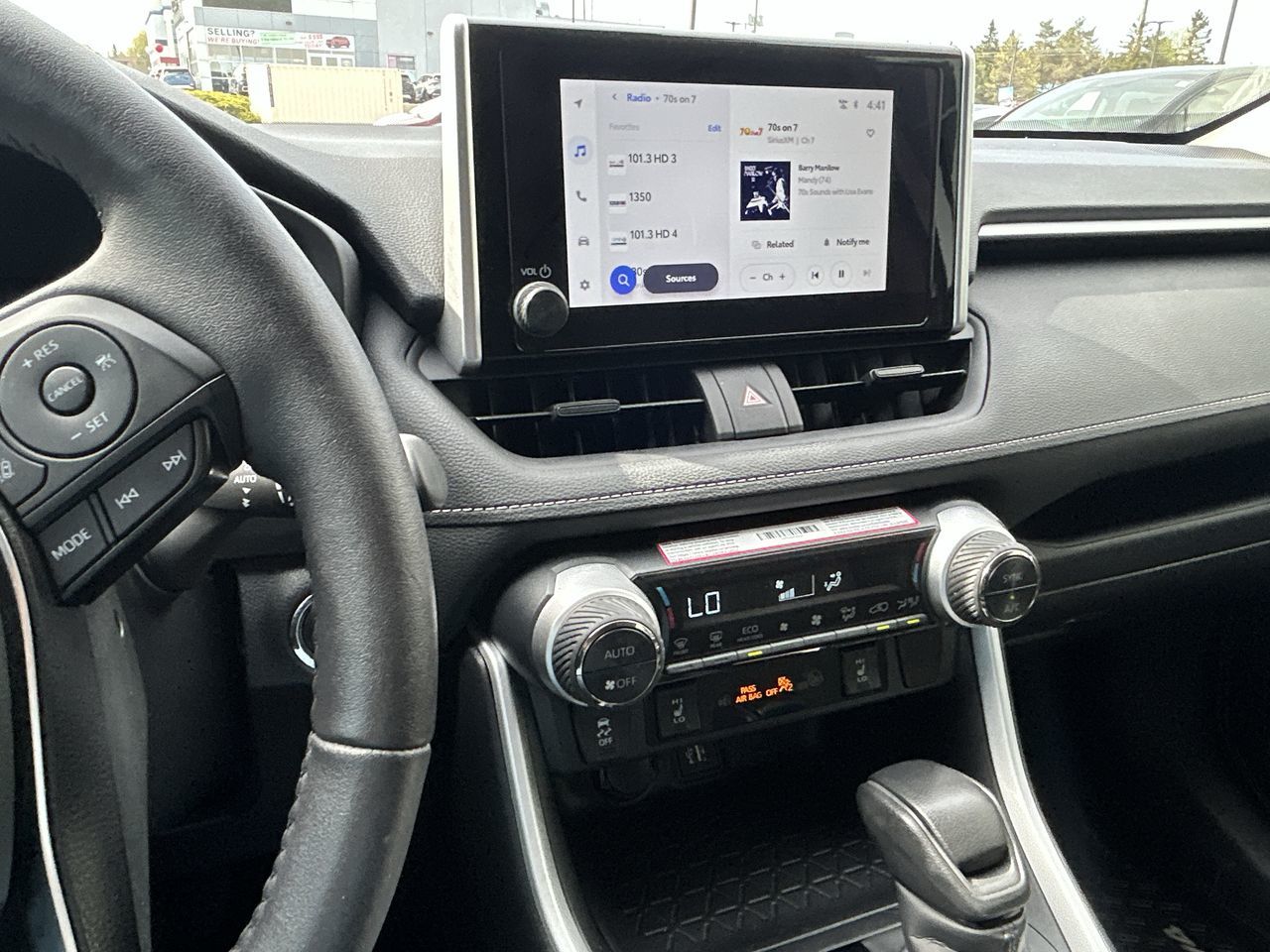 Toyota RAV4 Hybrid  2024 à Bolton, Ontario