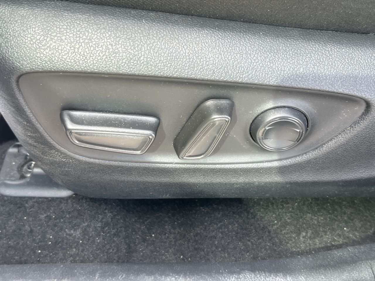 Toyota RAV4 Hybrid  2024 à Bolton, Ontario