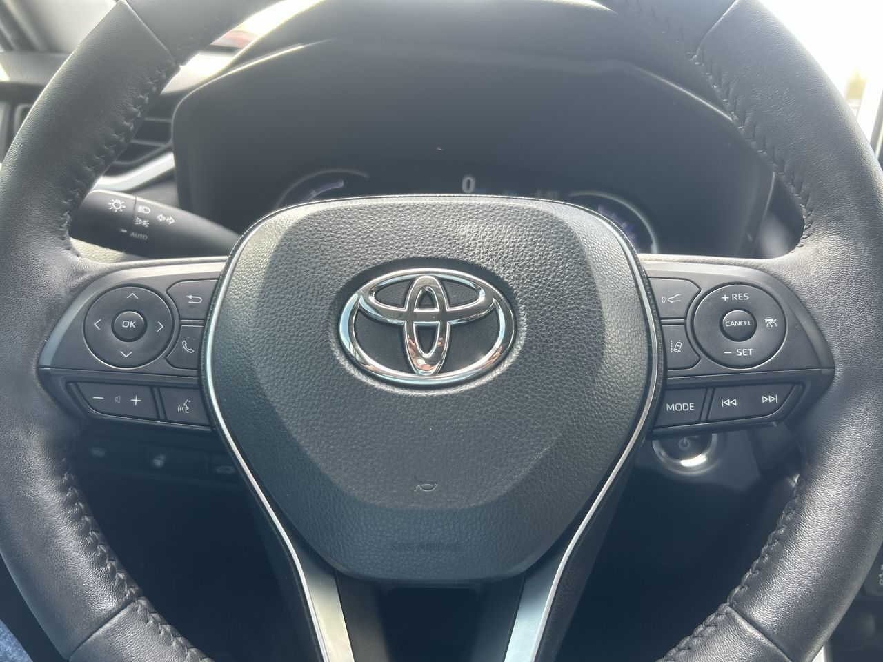 Toyota RAV4 Hybrid  2024 à Bolton, Ontario