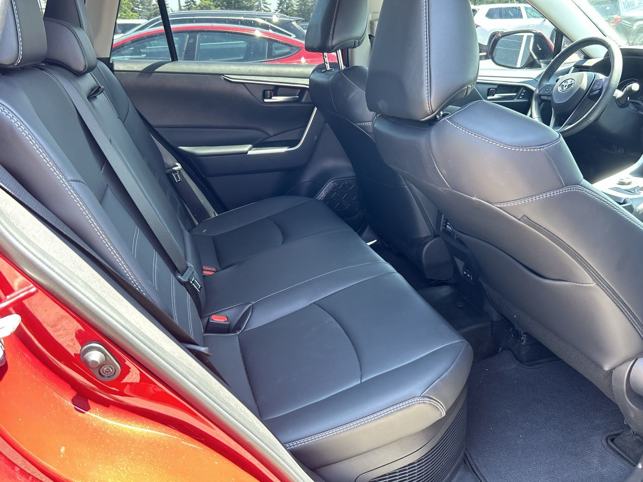 Toyota RAV4 Hybrid  2024 à Bolton, Ontario