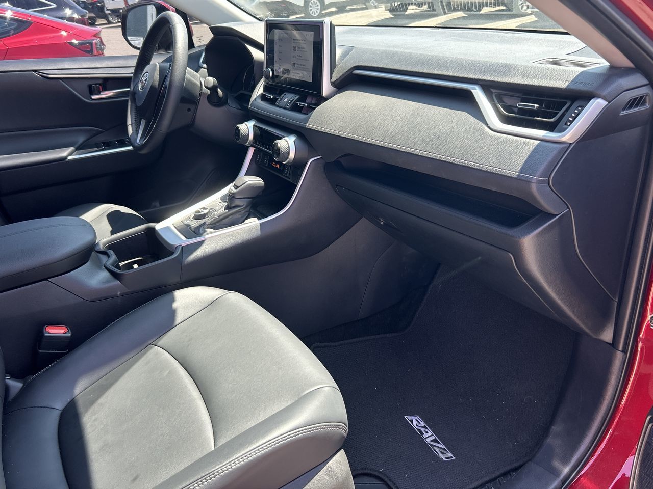 Toyota RAV4 Hybrid  2024 à Bolton, Ontario