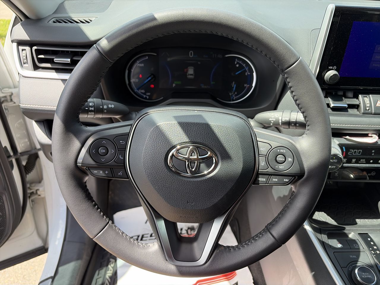 Toyota RAV4 Hybrid  2024 à Bolton, Ontario