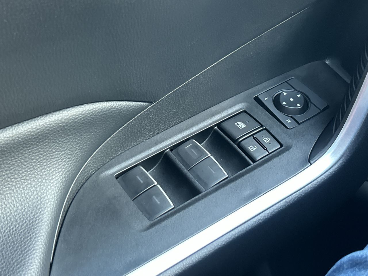 2025 Toyota RAV4 Hybrid