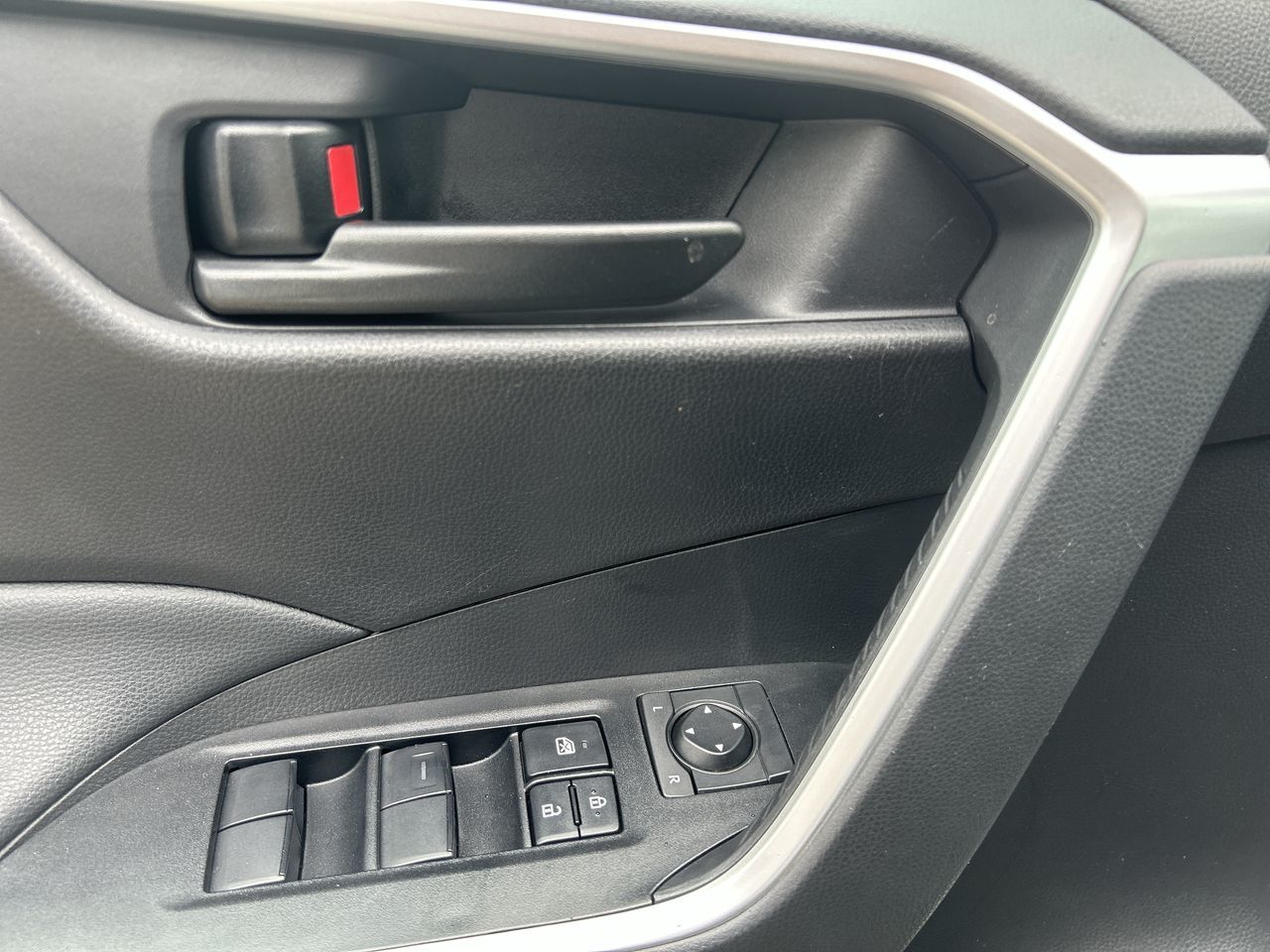 2025 Toyota RAV4 Hybrid
