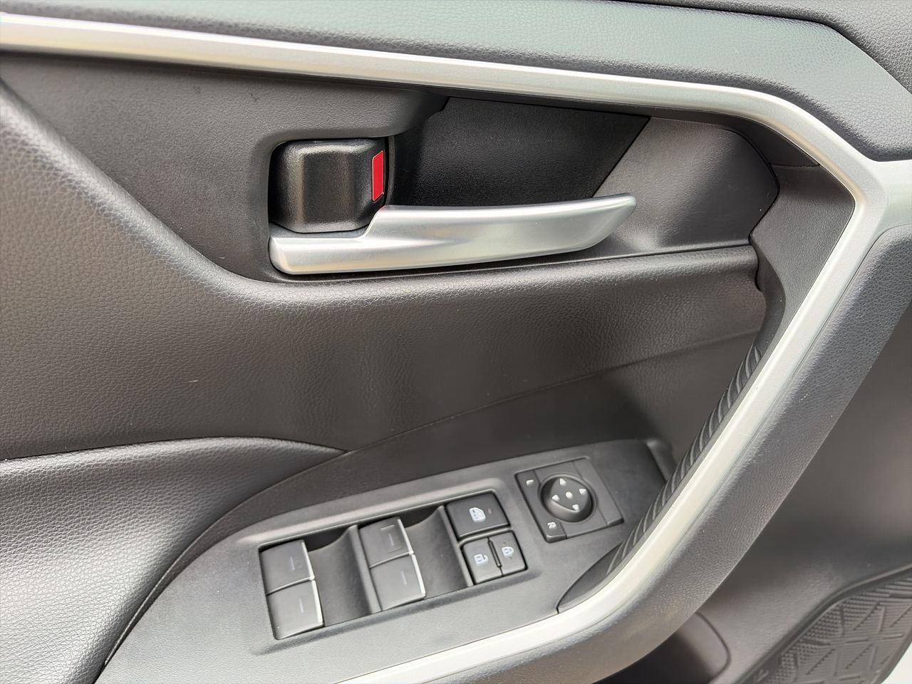 2025 Toyota RAV4 Hybrid