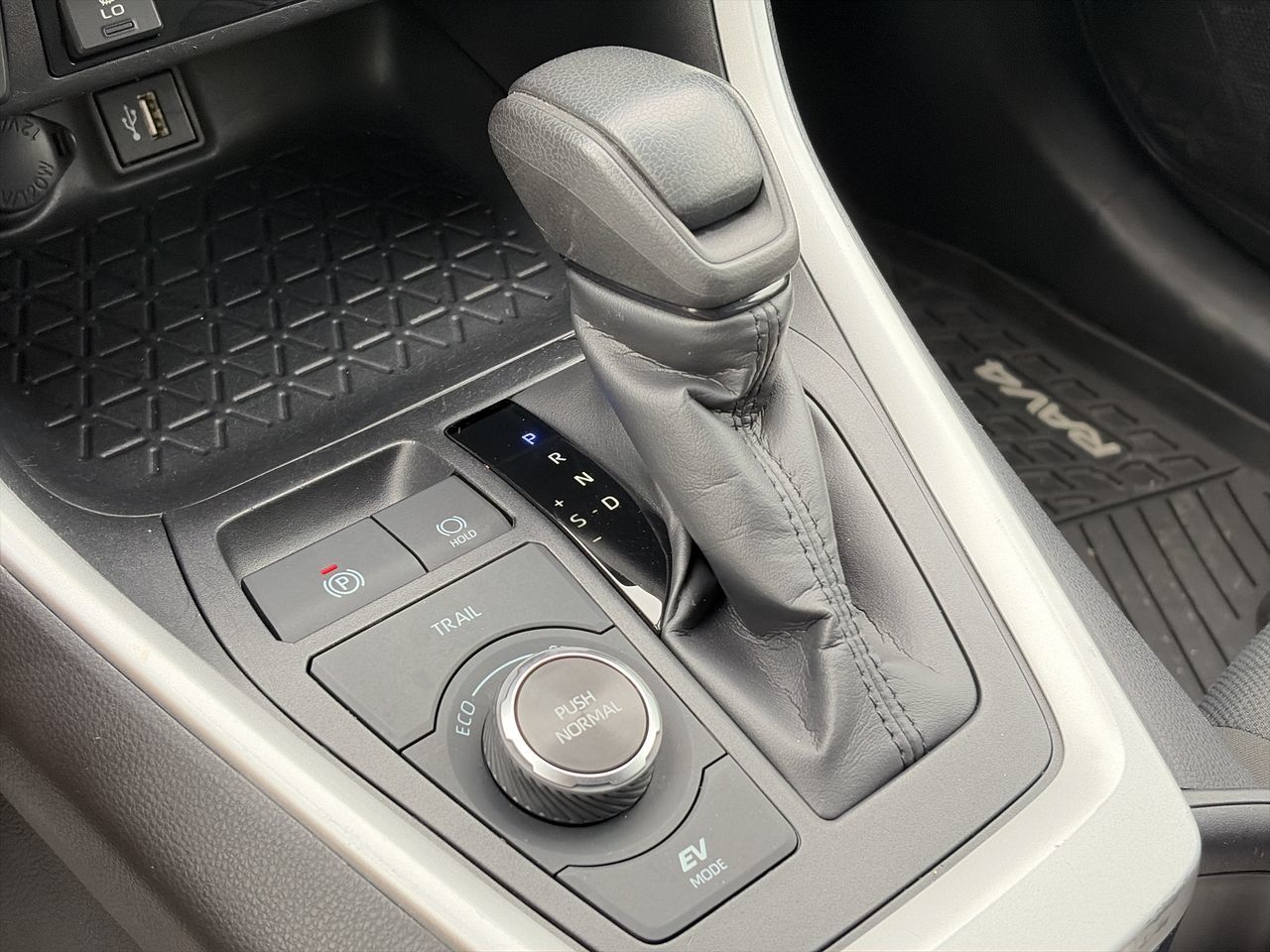 2025 Toyota RAV4 Hybrid