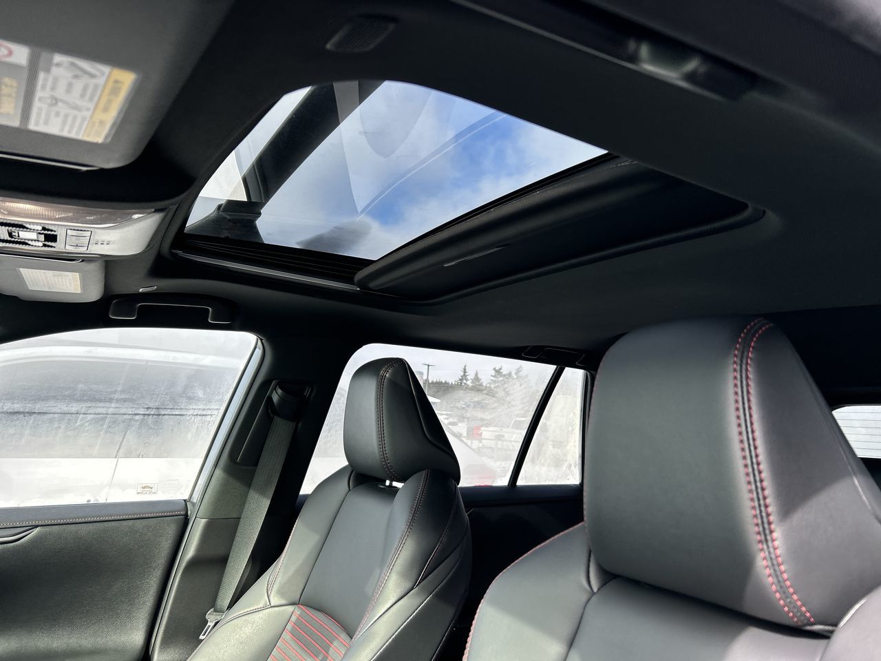 Toyota RAV4 Prime  2023 à Bolton, Ontario