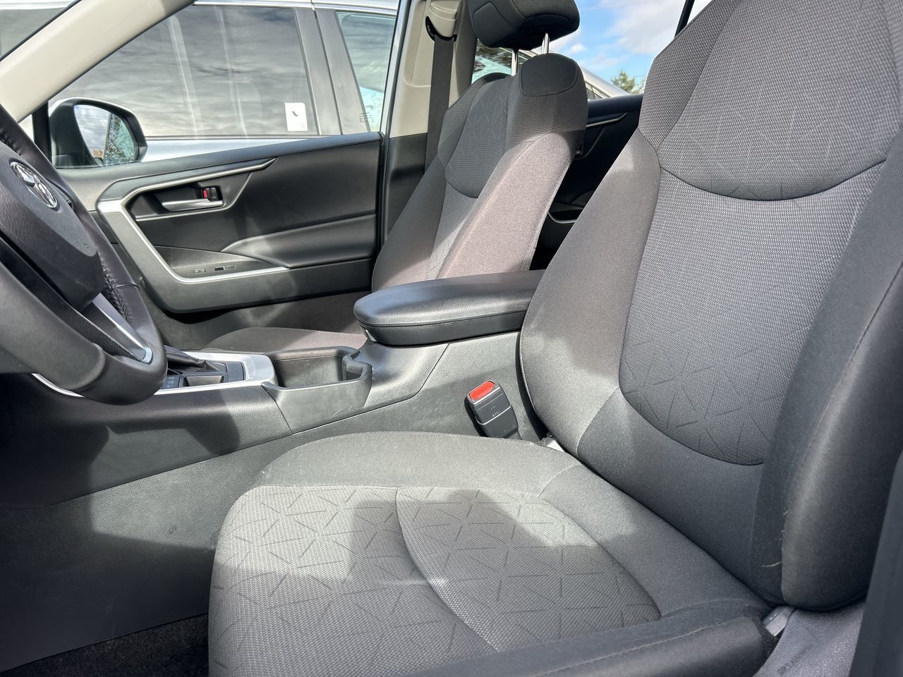 Toyota RAV4  2024 à Bolton, Ontario