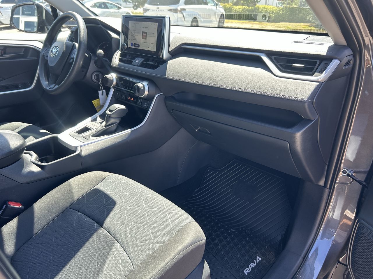 Toyota RAV4  2025 à Bolton, Ontario
