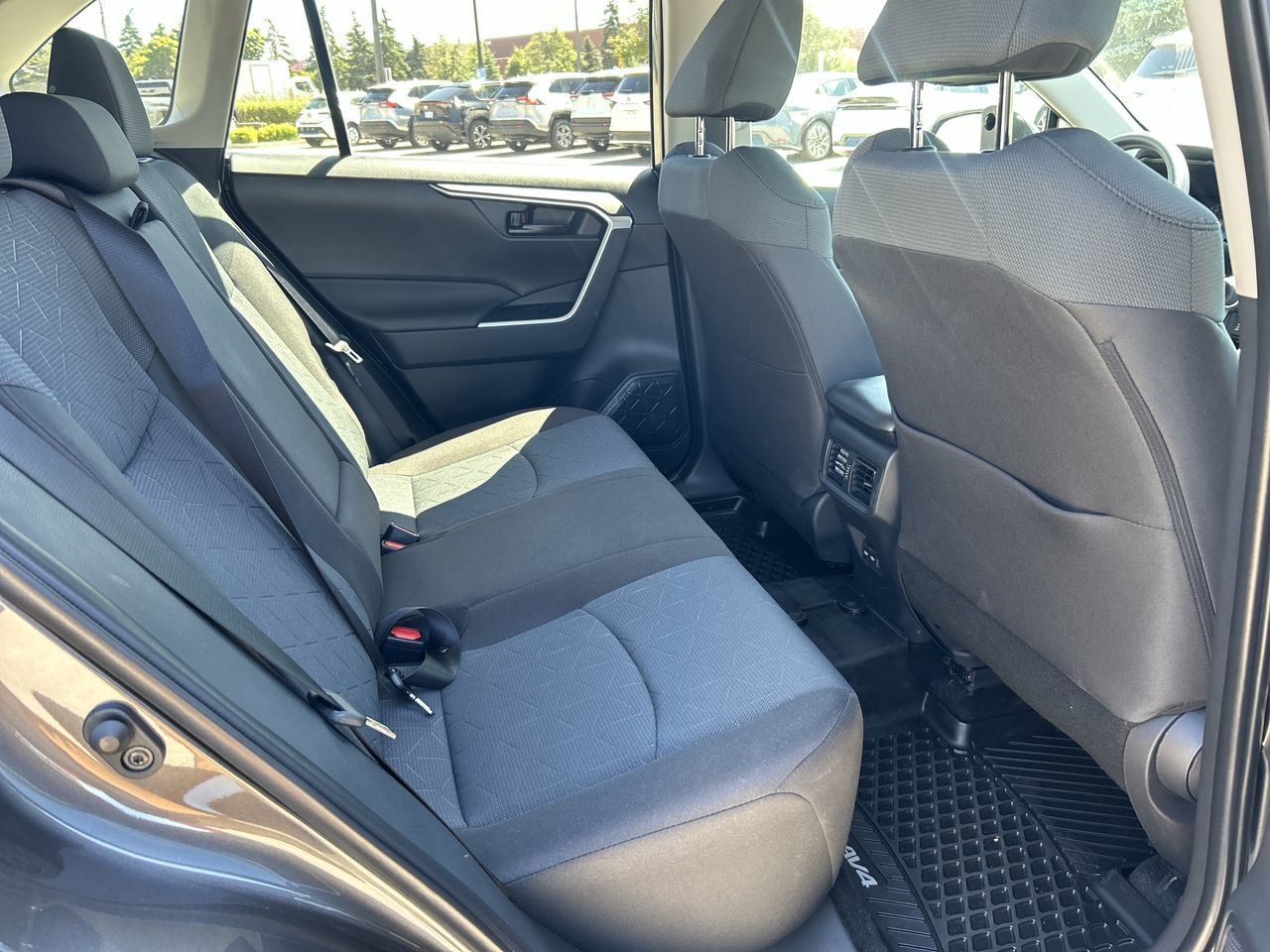 Toyota RAV4  2025 à Bolton, Ontario