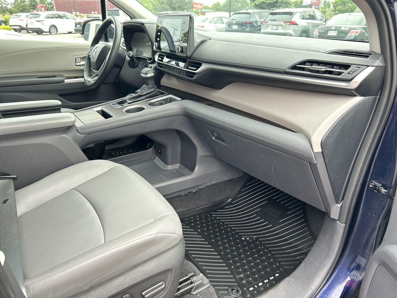 Toyota Sienna Hybrid  2022 à Bolton, Ontario