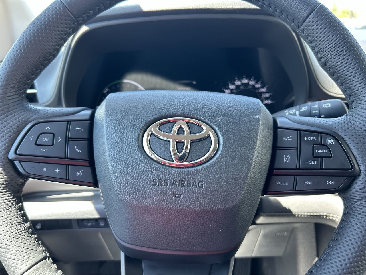 Toyota Sienna Hybrid  2024 à Bolton, Ontario