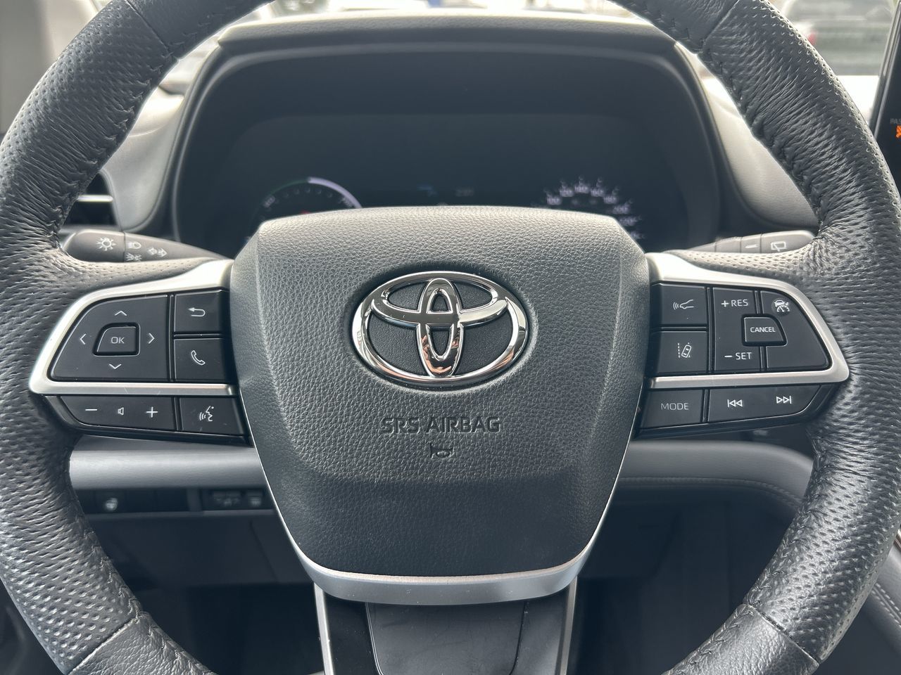 Toyota Sienna Hybrid  2024 à Bolton, Ontario