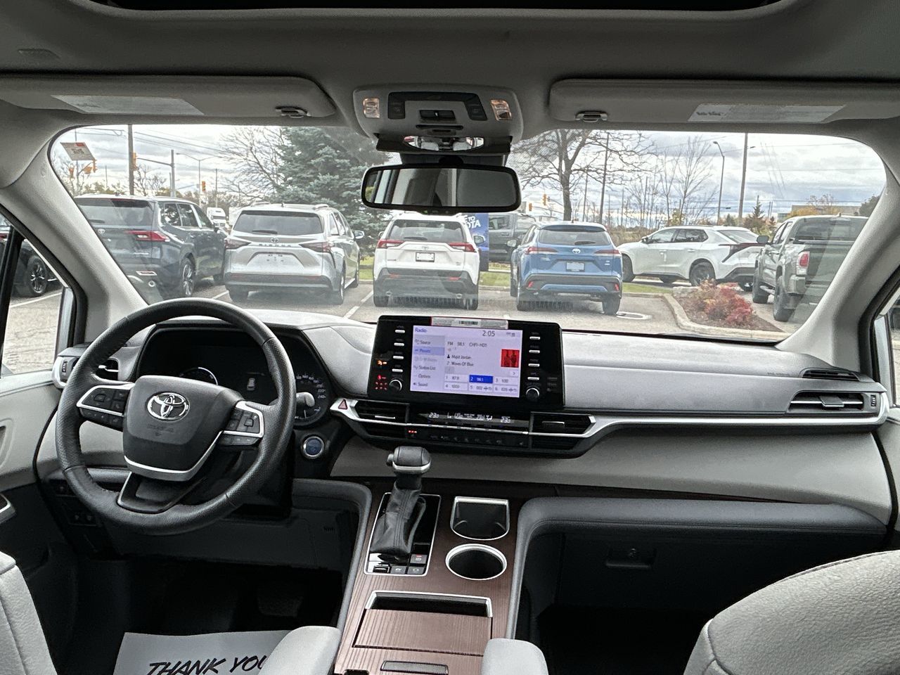 Toyota Sienna Hybrid  2024 à Bolton, Ontario