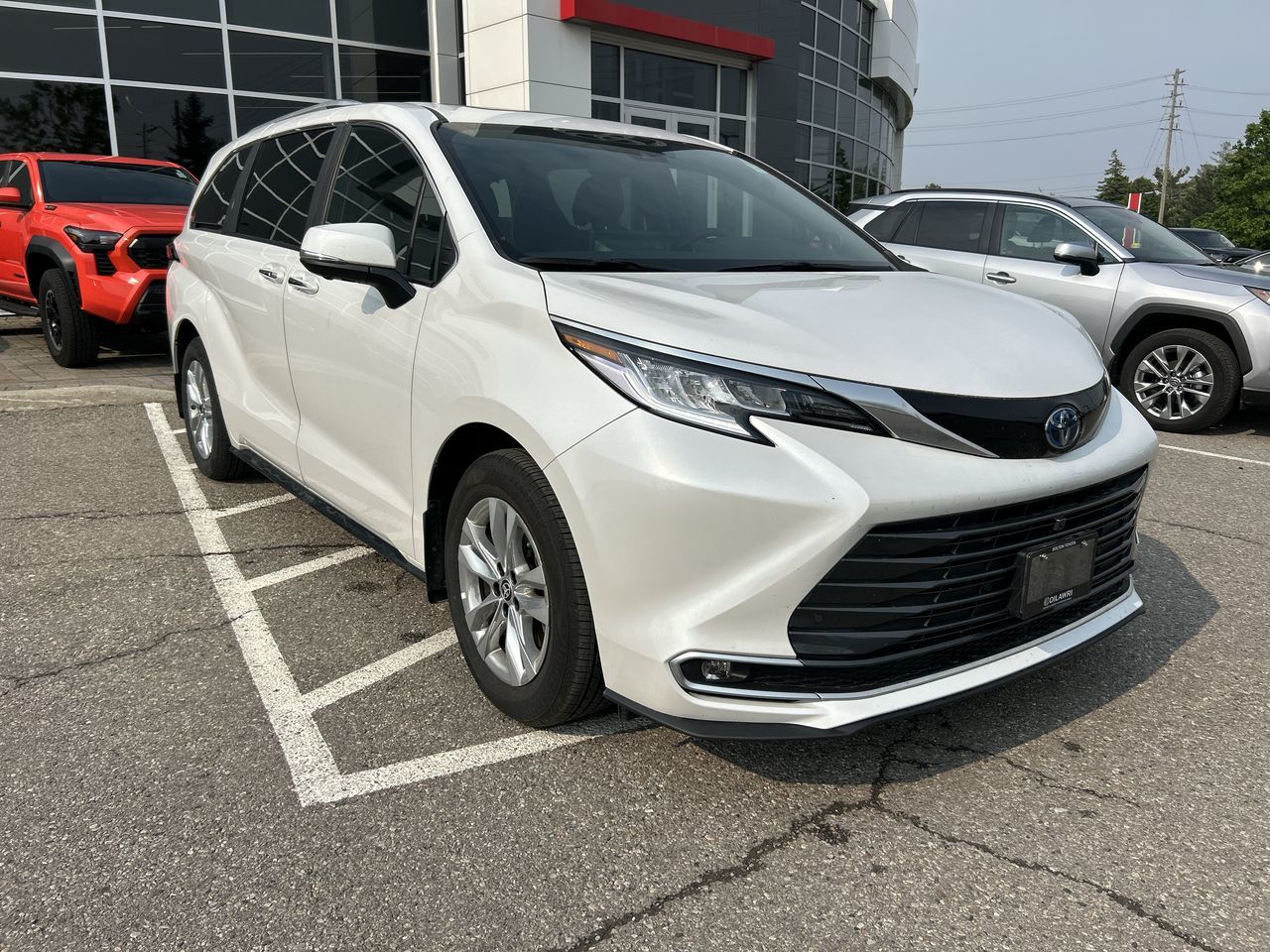 Toyota Sienna Hybrid  2025 à Bolton, Ontario