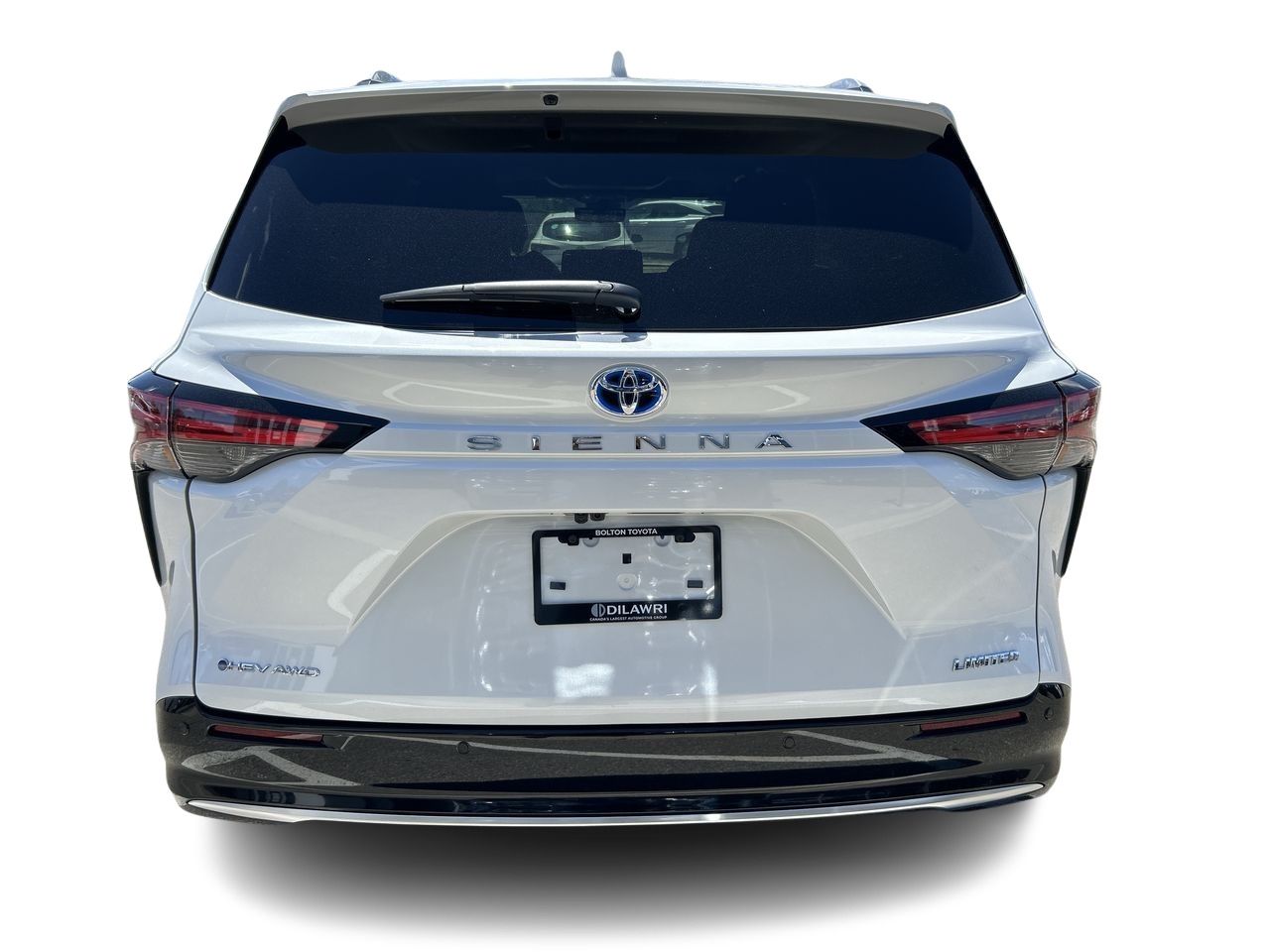 2025 Toyota Sienna Hybrid in Bolton, Ontario