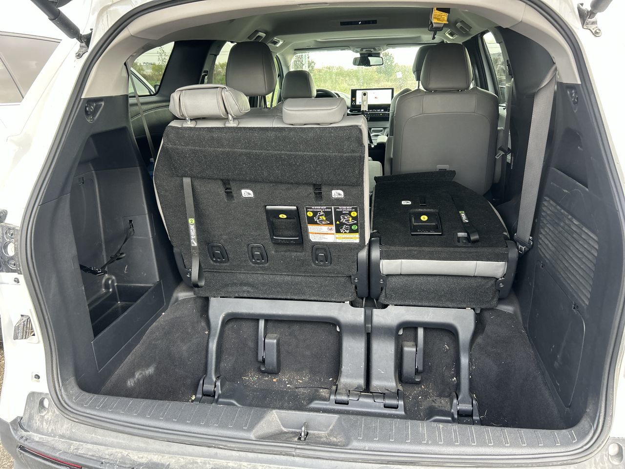 2025 Toyota Sienna Hybrid