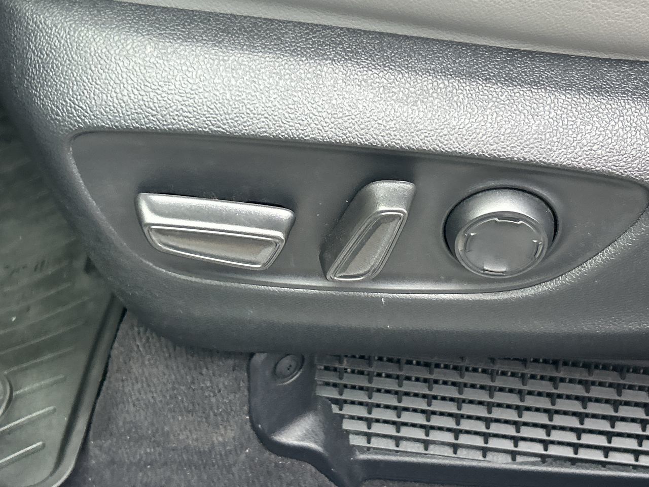 2025 Toyota Sienna Hybrid