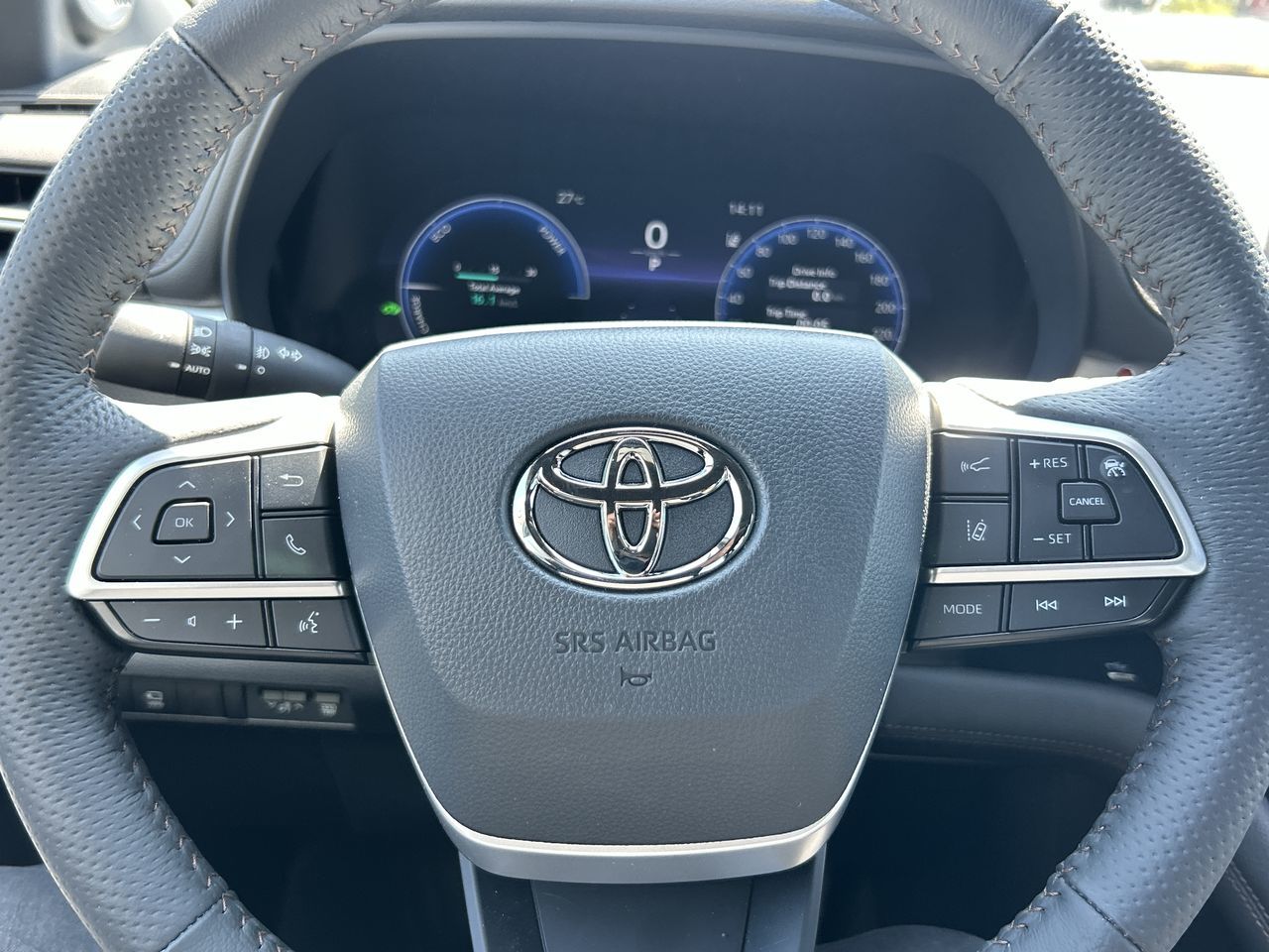 2025 Toyota Sienna Hybrid