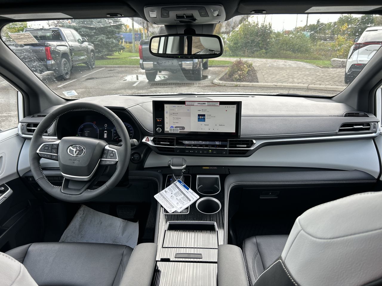 2025 Toyota Sienna Hybrid