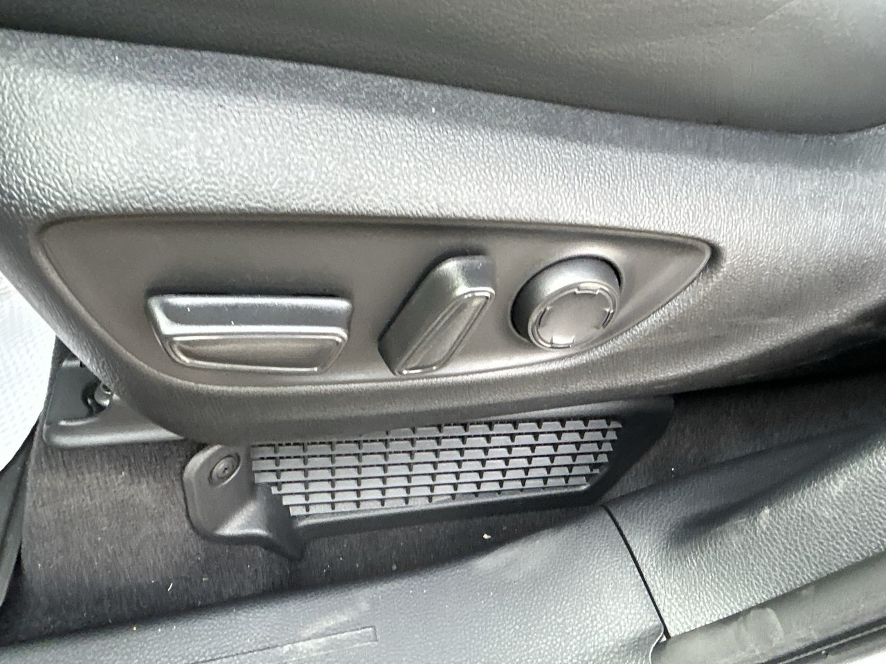 2025 Toyota Sienna Hybrid