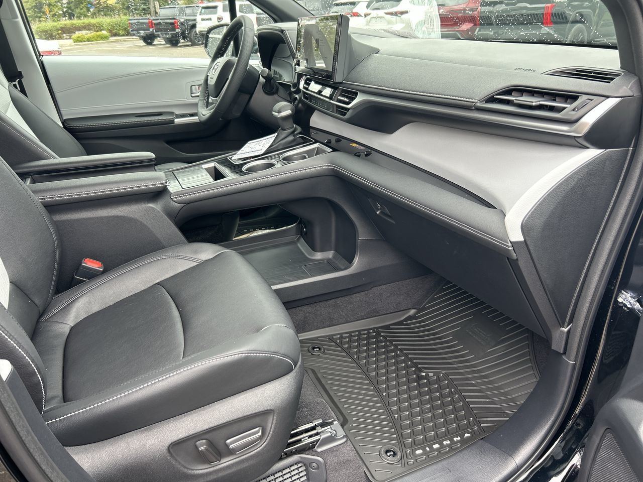 2025 Toyota Sienna Hybrid